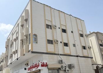 شقة بغرفة نوم وصالة 