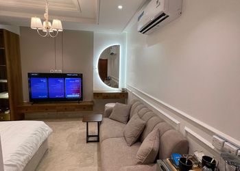 استديو بأثاث مريح وبسيط 
