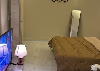 استديو هادئ بسرير ماستر 