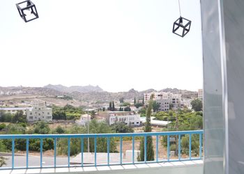 شالية ثلاث غرف نوم وصالة وبلكونه