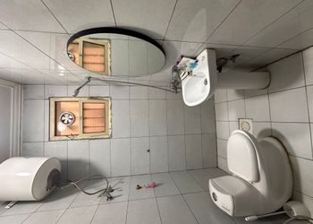 شقة بغرفة معيشة وغرفة نوم 