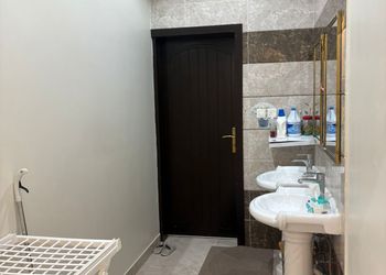 شقة بغرفه نوم وصالة 