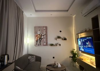 شقة بدخول ذاتي وغرفة نوم 
