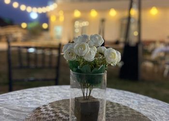 استراحة باسطبل خيل وصالة جلوس