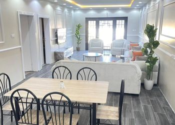 استراحة بمجالس واسعة وألعاب أطفال