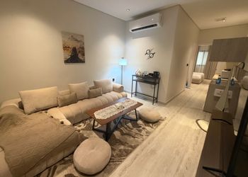 شقة بغرفه نوم وصالة 