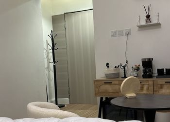 استديو هادئ بسرير ماستر 
