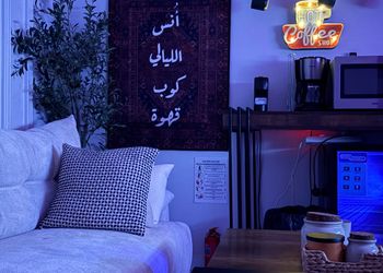 شقة بغرفتين نوم وتصميم هادئ 