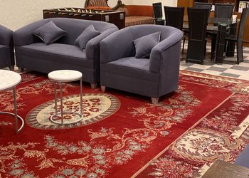 استراحة بألعاب أطفال ومسبح
