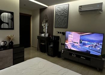 استديو هادئ بسرير ماستر