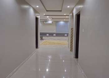 استراحة واسعة بمجلس ومسبح خارجي