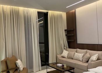 استديو بسرير ماستر وجلسة جانبية 