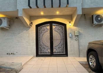 شقة بغرفتين نوم وأثاث هادئ
