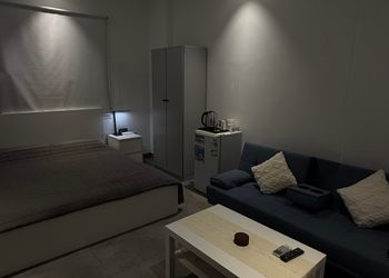استديو بسرير مفرد ودخول ذاتي