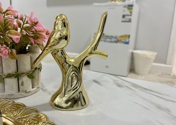 استديو هادئ بدخول ذاتي 