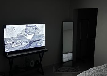 استديو بأثاث مريح وبسيط 