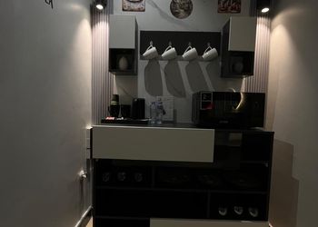 استديو بسرير ماستر وجلسة جانبية