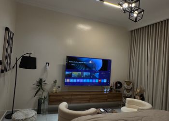 استديو هادئ بسرير ماستر 
