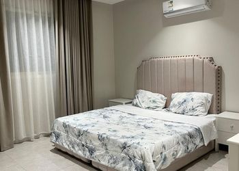 شقة بغرفتين نوم وصالة مريحه 