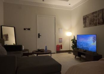 استديو هادئ بسرير ماستر