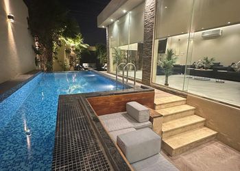 شاليه بمسطح اخضر