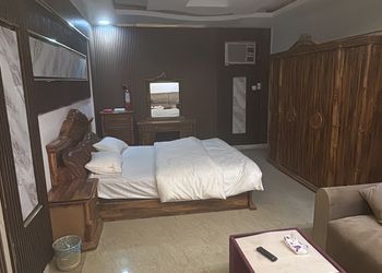 استديو هادئ بسرير ماستر 