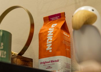 استديو هادئ بدخول ذاتي 