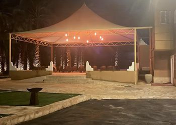 مزرعة بمناظر خلابة وجلسة خارجية 