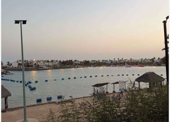 شقة بصالة وغرف نوم