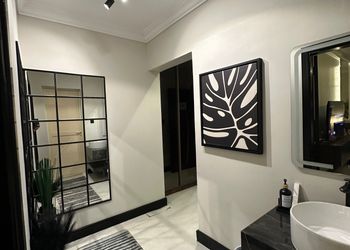 استديو هادئ بدخول ذاتي 