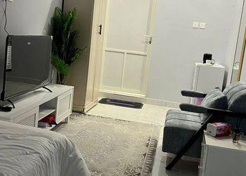 استديو بسرير فردي وجلسة 