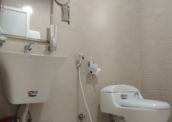 شالية بقرب البحر بغرفتين وصالتين