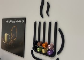 شقة بغرفة معيشة وغرفة نوم 