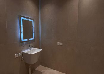 استديو بتصميم أنيق ودخول ذاتي