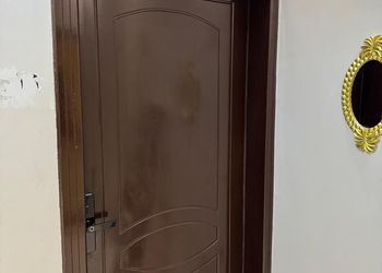 استديو بسرير ماستر وجلسة جانبية 