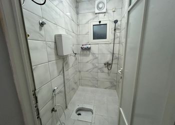 استديو بسرير ماستر 