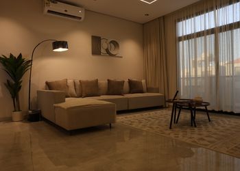 شقة بغرفة معيشة وغرفتين نوم 