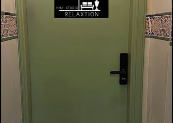 استديو هادئ بسرير ماستر 