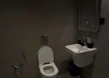 استديو هادئ بسرير ماستر