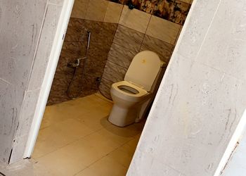 استراحة بمجلس وفناء خارجي 
