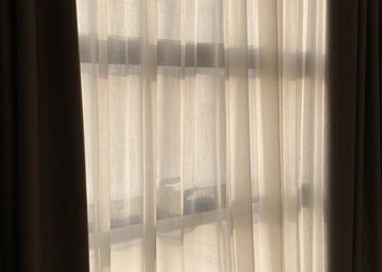 استديو بأثاث مريح وبسيط 