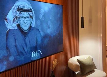 شقة بصالة مريحة ودخول ذاتي 