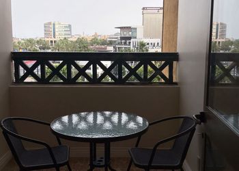 شقة بصالة وغرفة نوم