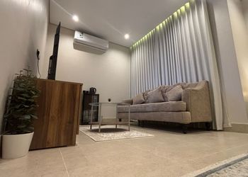 استديو هادئ بسرير ماستر 