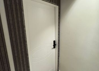 استديو بأثاث مريح وبسيط 