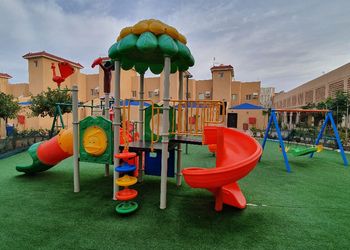 شقة بغرفتين نوم وصالة