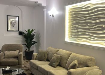 ڤيلا بمسبح مطل على البحر