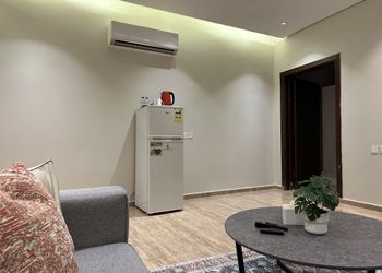 شقة بدخول ذاتي وغرفة ماستر