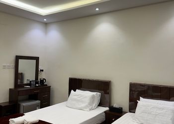 استديو هادئ بدخول ذاتي