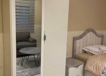 استديو بسرير مفرد وجلسة  